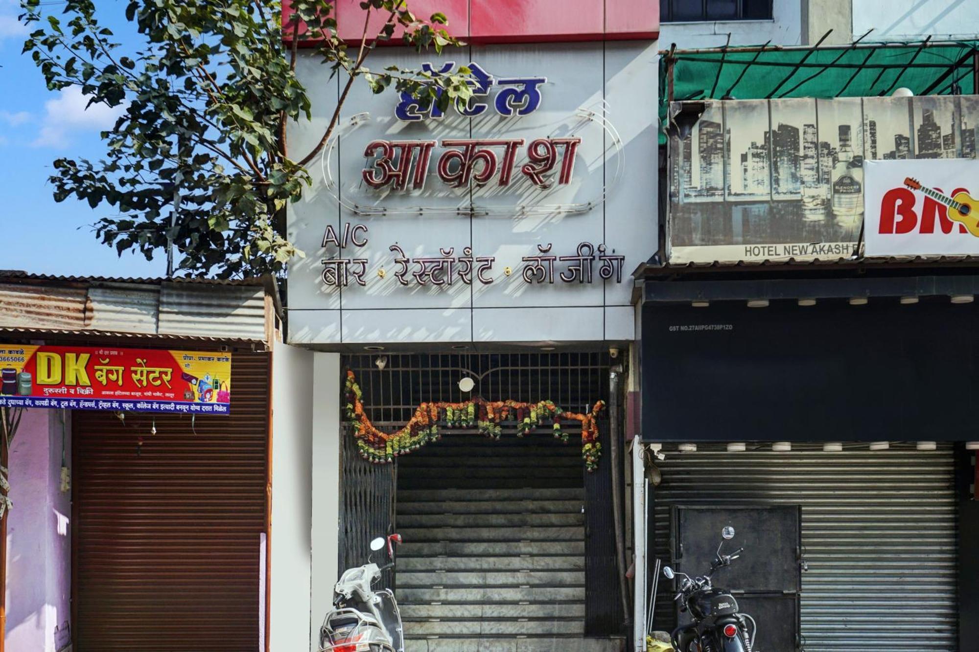 Hotel O Akash Lodge Lātūr Exterior foto